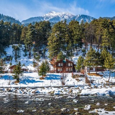 Winter Wonderland: Embracing the Magic of Kashmir in the Frosty Season